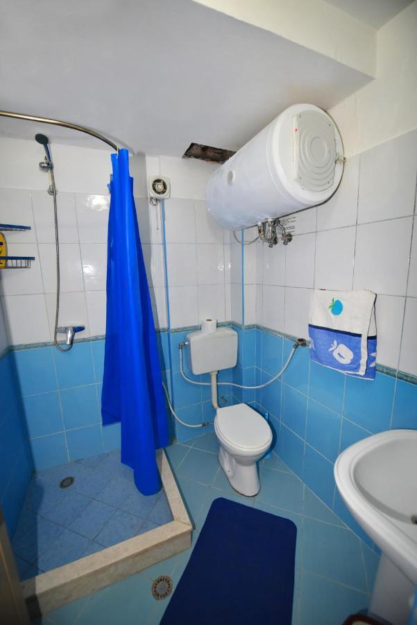 Lovely Apartment W/ Ac + Bath. + Kitchen + Parking And Garden Shkodër Buitenkant foto